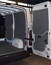 03_Obloženie a podlahy pre NISSAN NV400